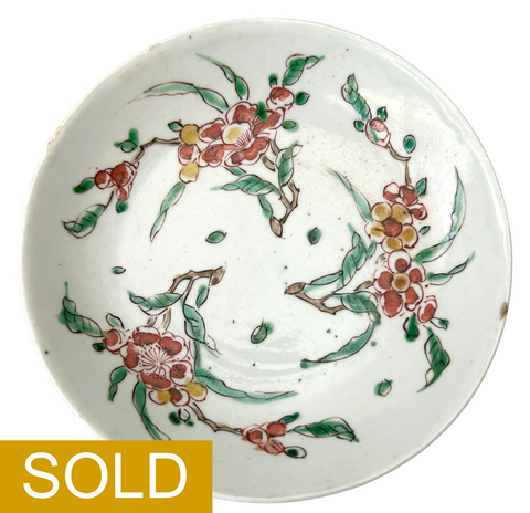 Late Ming Chongzhen wucai Flower plate - Ming Chinese Porcelain