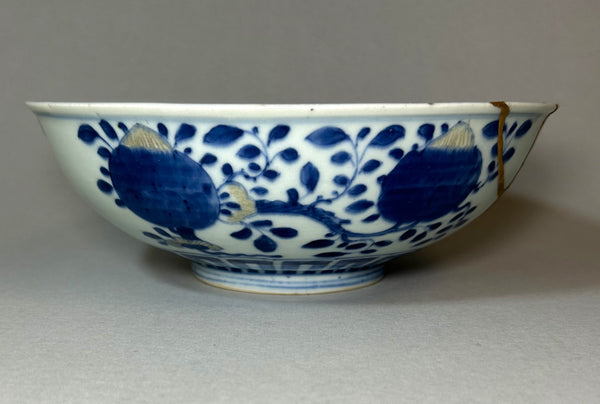JIAQING Large blue and copper red 'SANDUO' bowl - Qing Chinese Porcelain